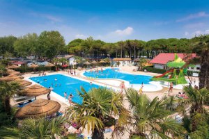 Vela Blu Camping Village****