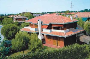 Villaggio delle Meduse***