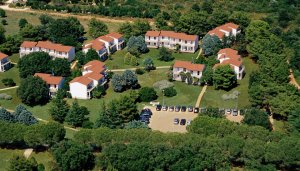 Ai Pini Resort***